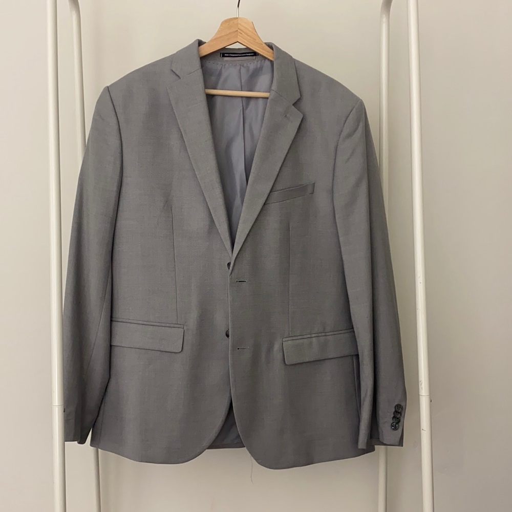 H&M sport coat. Size large 6’0 170lbs.